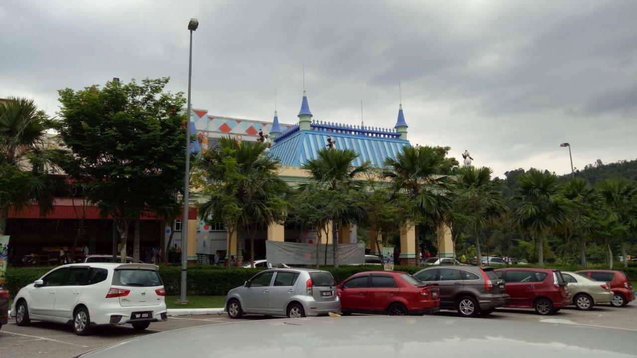 Gambang Homestay Banglomuslim 콴탄 외부 사진